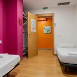 بيت شباب Holidaysbcn *