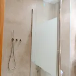 Holidaysbcn بيت شباب *