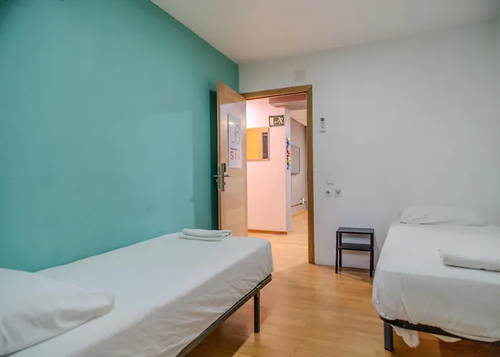 Hostel Holidaysbcn *