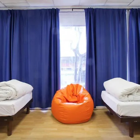 Vandrarhem Holidaysbcn *